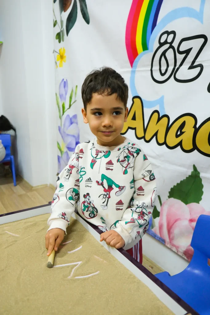 Ege Öz Yuvam Kreş ve Anaokulu Kum Resmi Etkinliği